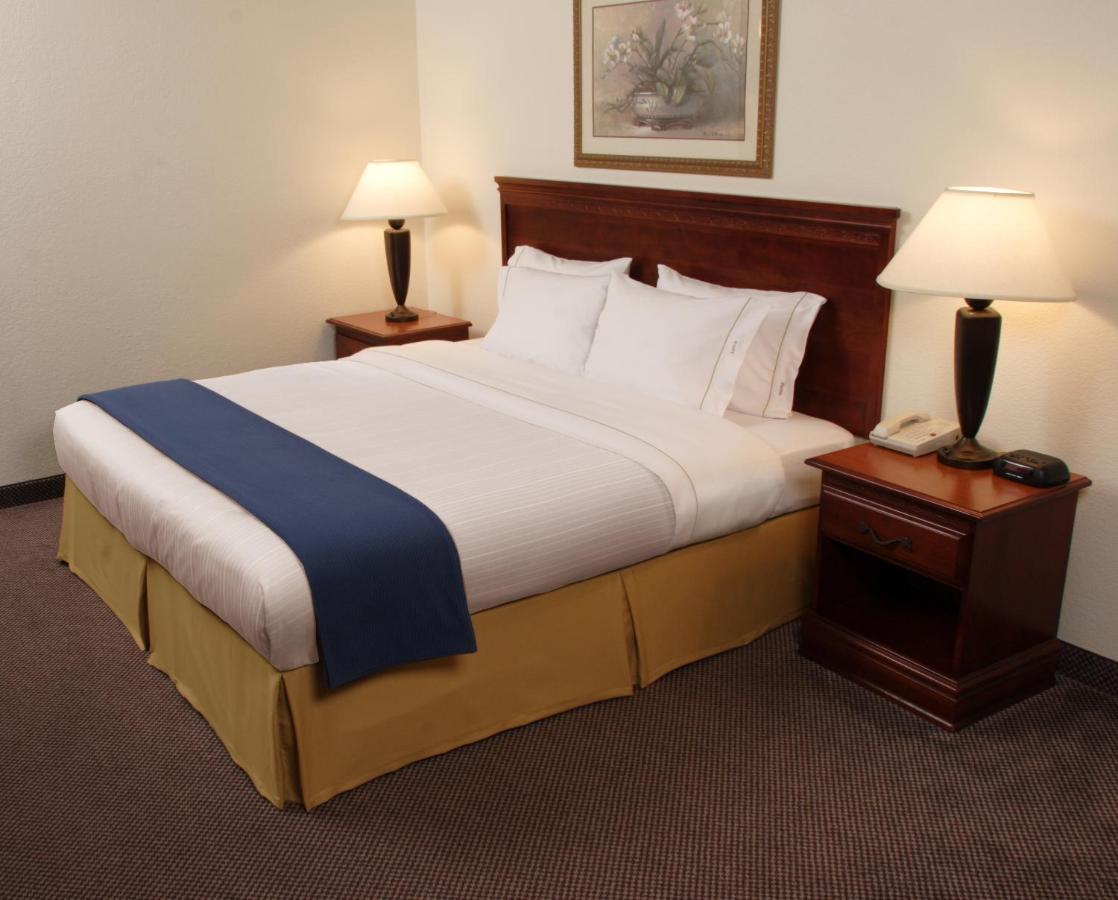 Holiday Inn Express Hotel & Suites Jacksonville Airport By Ihg Bilik gambar